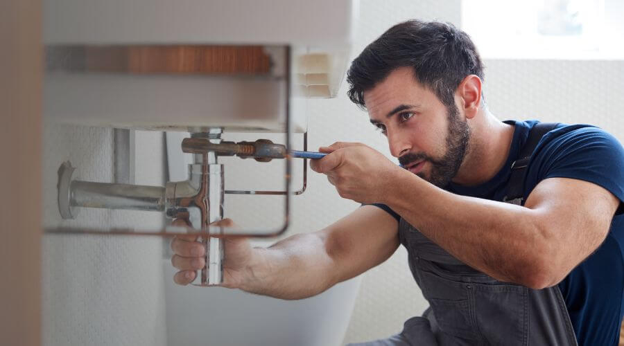 Hot water issue at sink in Salamonia, IN